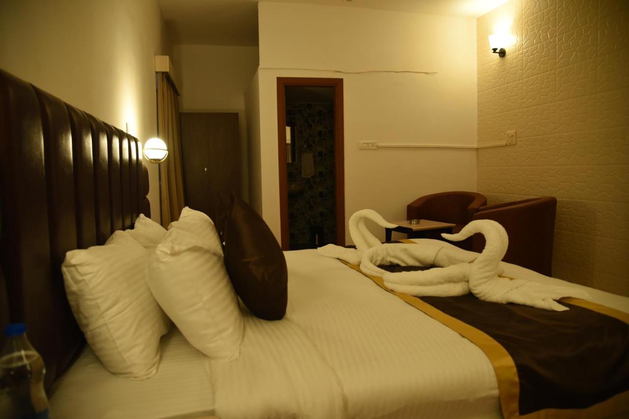 Clarissa Resort Goa Saligao Exterior photo